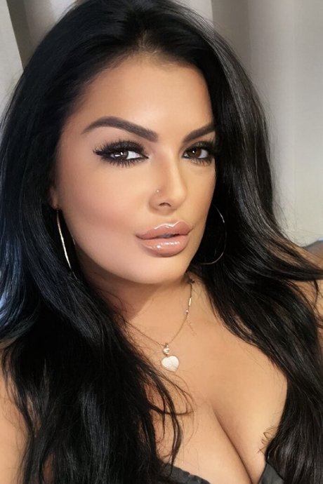 Jasmine Black Profile pic