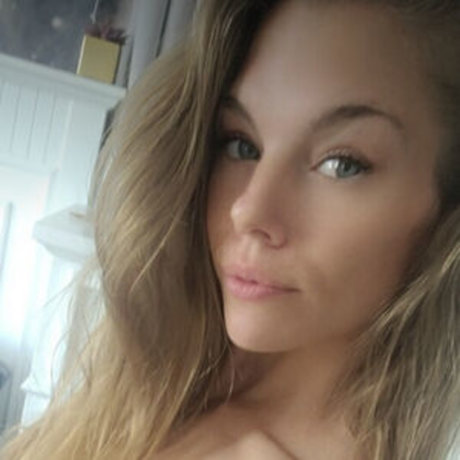 Ni cola 4u sex actress image