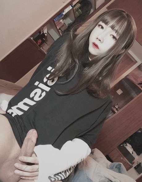 shiliuyelei model hd photo