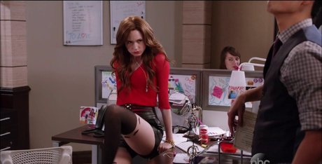 Karen Gillan top star picture