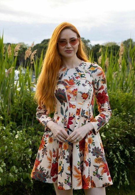 Karen Gillan nice model image