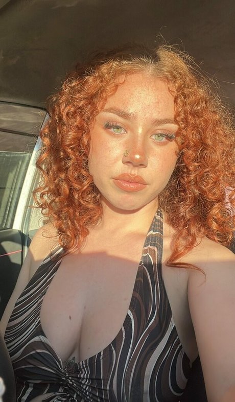 Luvmesumfuego best actress pics