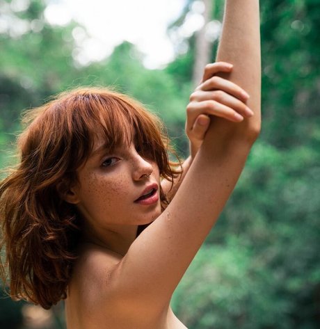 Melissa Fernandes model adult picture