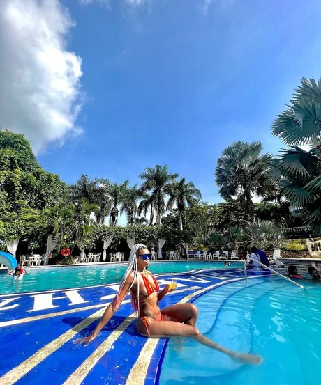 Briana Brandy naked pornstar pics