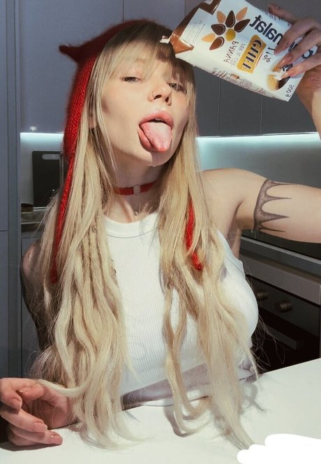 Sorabi perfect model pic