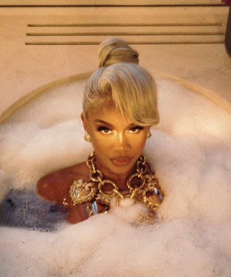 Saweetie pornstar pretty photos