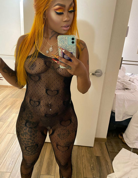 fmereloaded model beautiful galleries