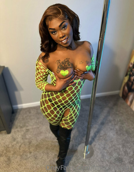 fmereloaded nudes pornstar images