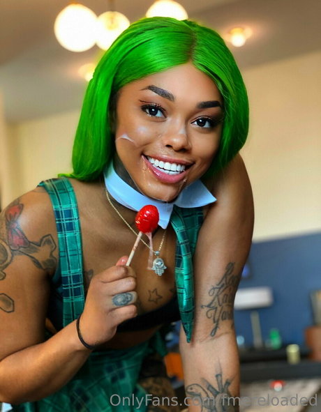 fmereloaded erotic star images