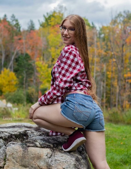 Lacey Bloom best pornstar galleries