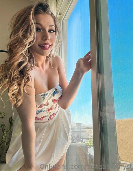 tasteamethyst model hd picture