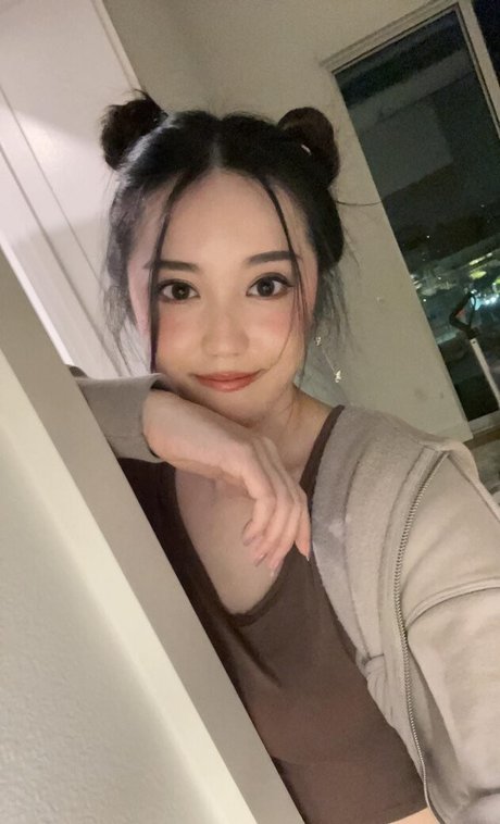 AngelsKimi model image