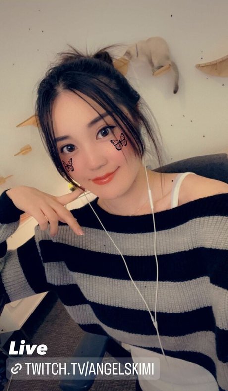 AngelsKimi star exclusive pics
