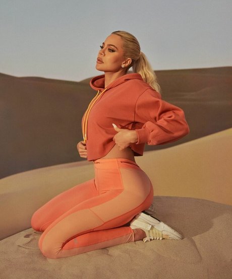 Khloe Kardashian high quality actress images