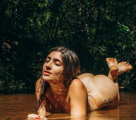 isabelladm nude actress picture