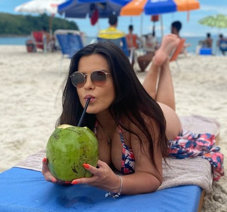 Paloma Tocci model xxx pics