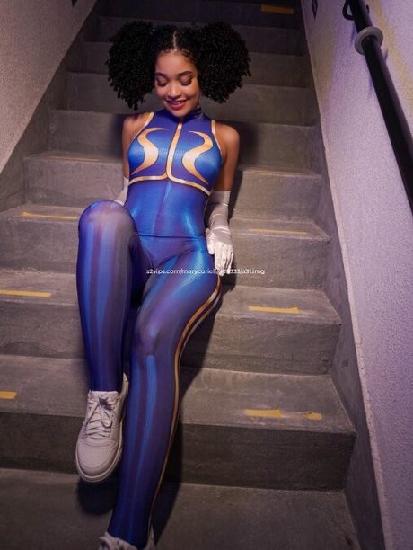 Marycuriell star pic