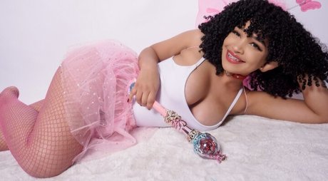 Marycuriell xxx pornstar image