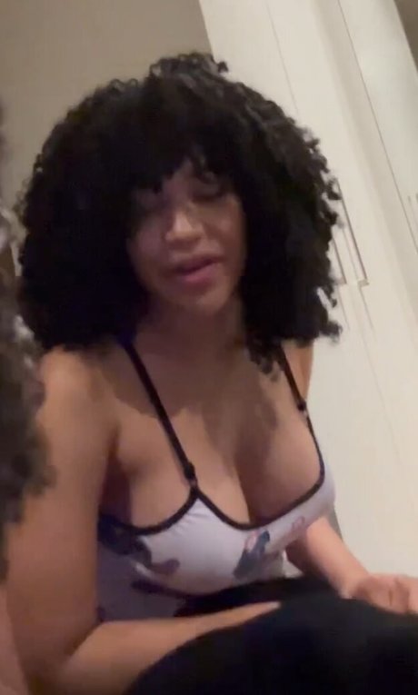 Marycuriell pornstar hd pics