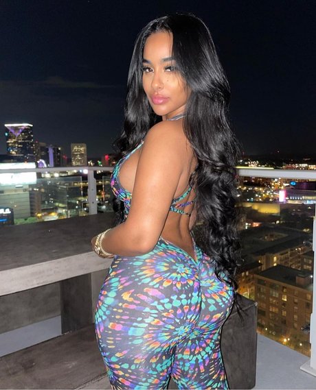 Ayisha Diaz model high quality images