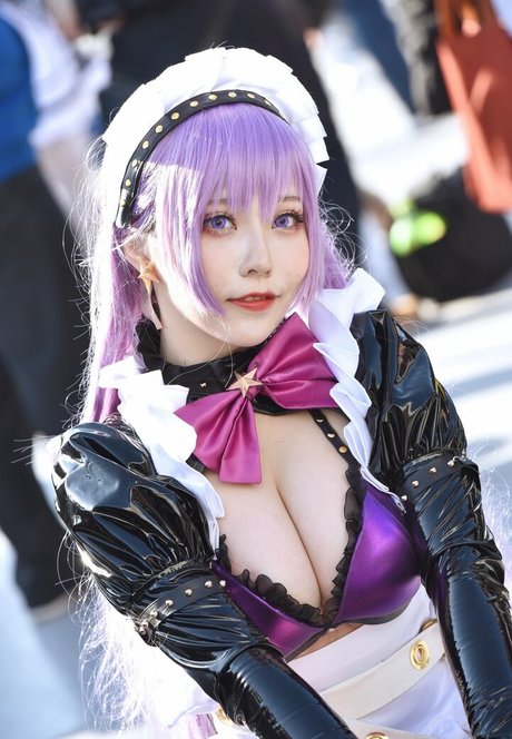 Takomayuyi sexy star galleries