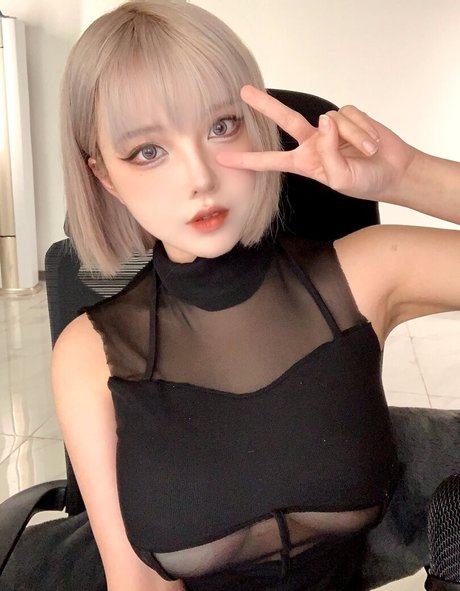 Takomayuyi erotic model img