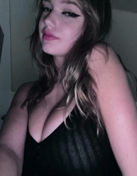 Mikahhlynn perfect star photo