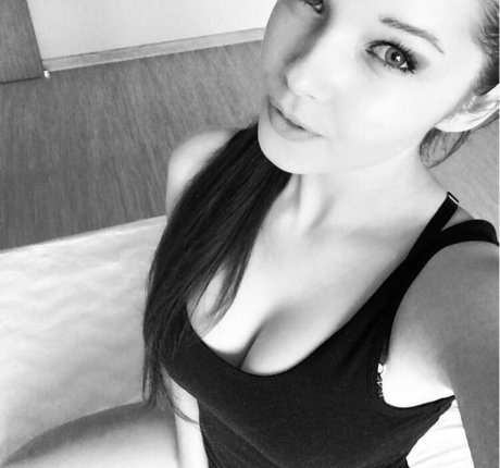 Divine Ramona beautiful actress gallery