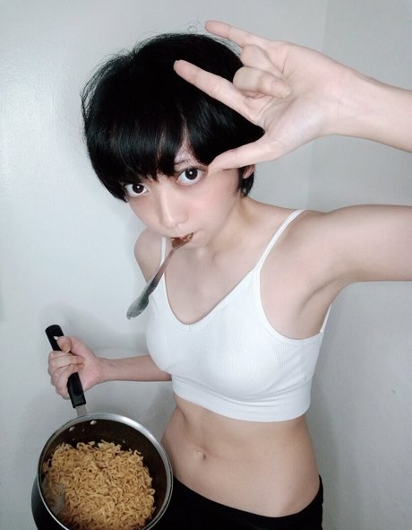 Evil Overlord Gabo star exclusive photos