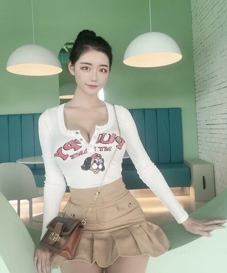 Berry pornstar xxx pics