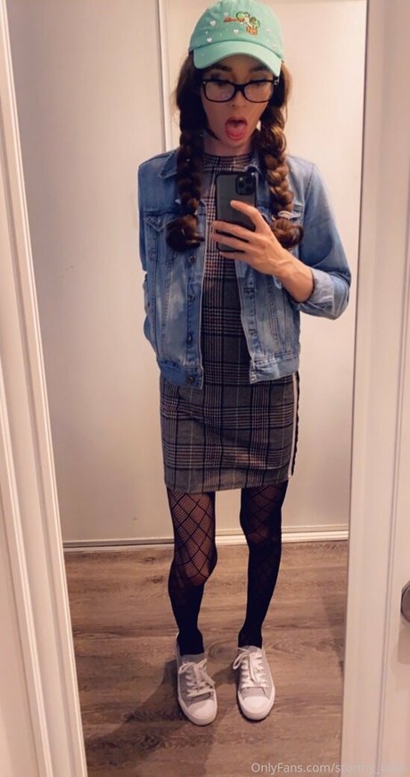 Stormy buns hd actress gallery