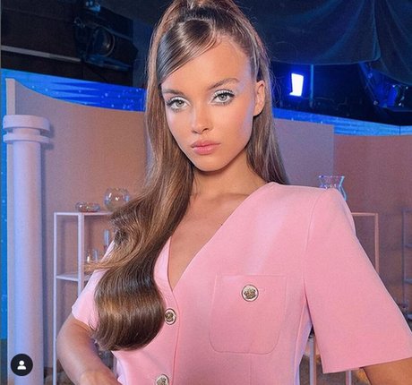 Anna Zak nice star image