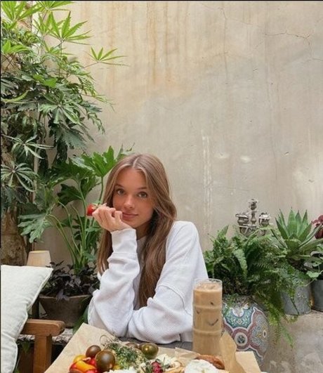 Anna Zak model perfect pics