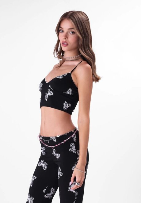 long onlyfans nude img