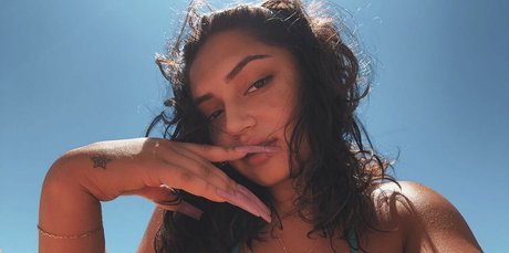 Avani Gregg model beautiful gallery