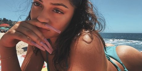 Avani Gregg star erotic galleries