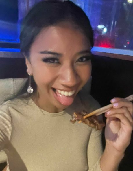 ameenagreen star hot image