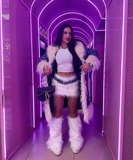 Vivi Wanderley pornstar perfect image