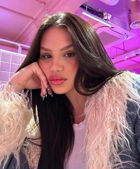 Vivi Wanderley nice pornstar galleries