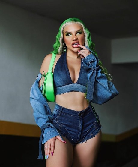 Vivi Wanderley high quality star photo