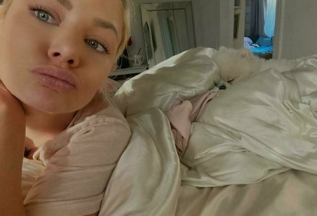 Riley Steele model adult galleries