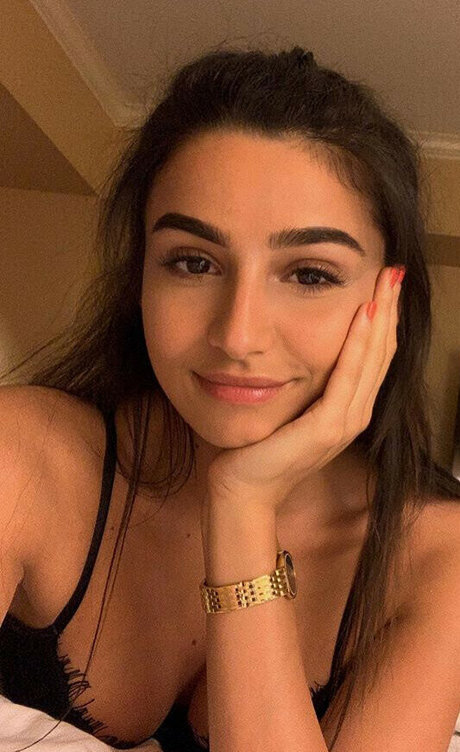 mnufo actress photos