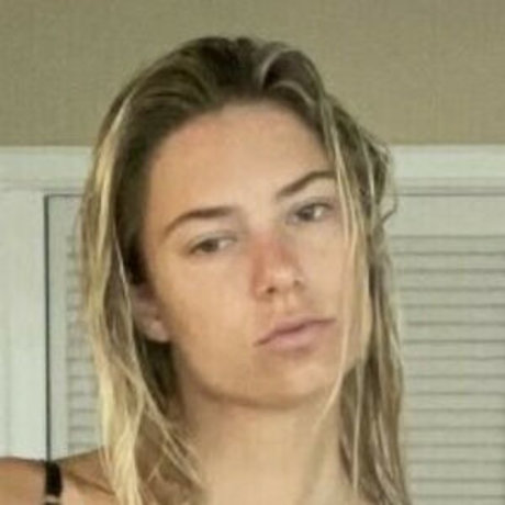 Nicolemacck star hot pictures