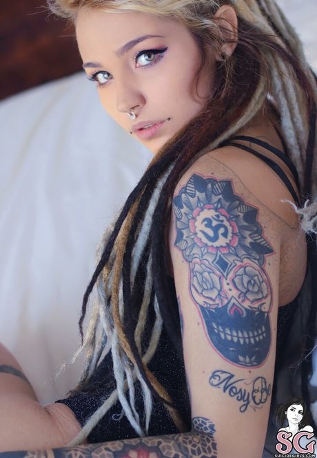 Fishball Suicide model pictures