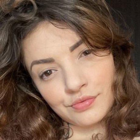 Julia Prado model pretty galleries