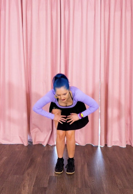 Littlesiha sexy star pictures