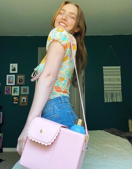 Littlesiha pornstar beautiful archive