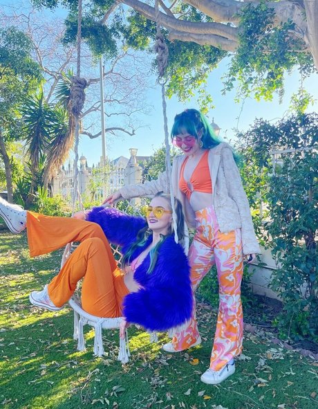 Littlesiha free model pic