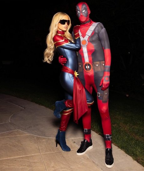 Paris Hilton pornstar art img