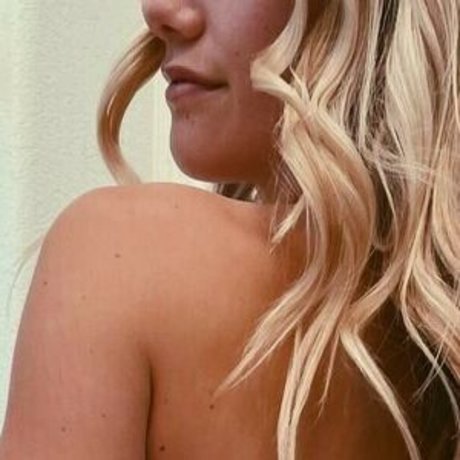 Mikaylaa y pornstar naked gallery